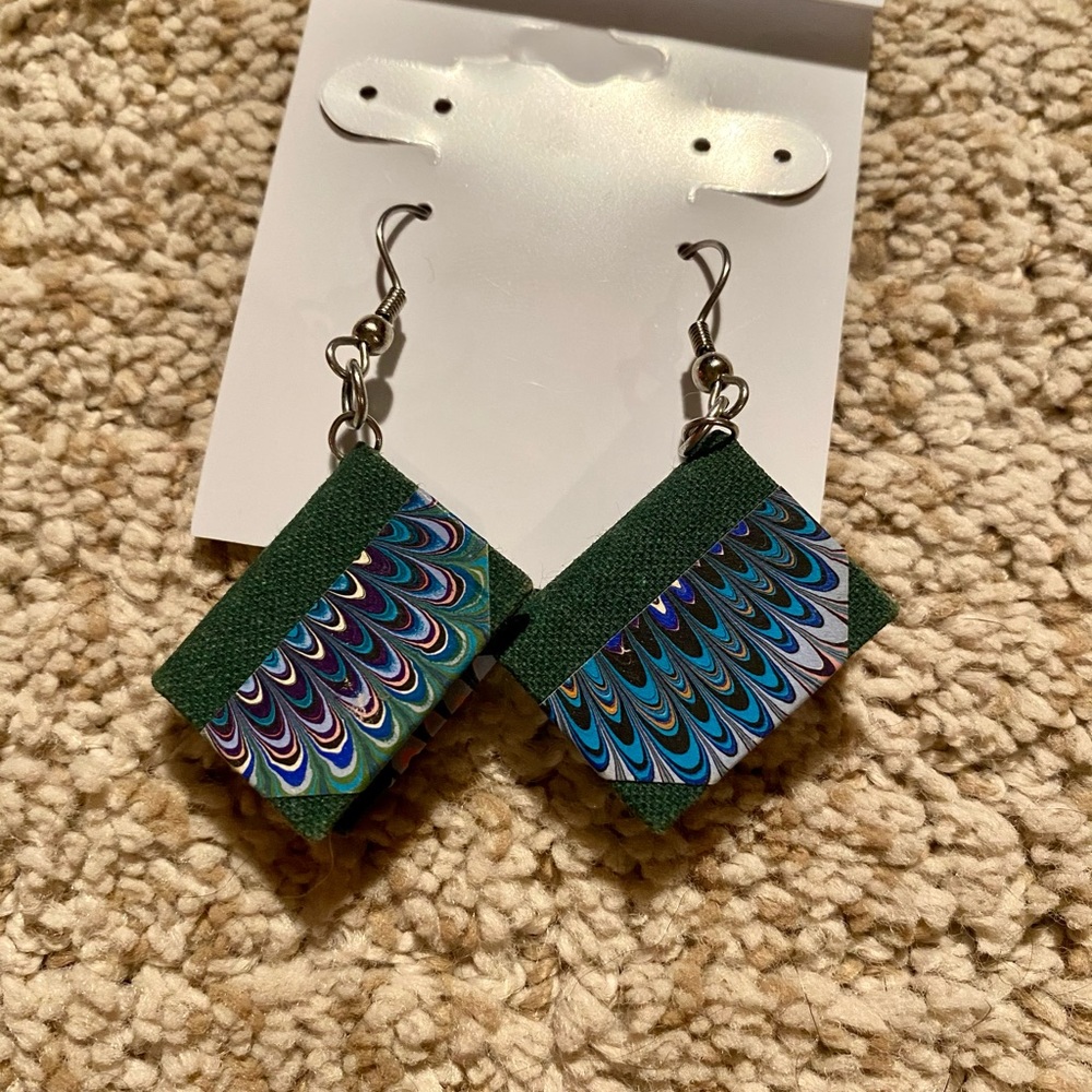 Cuuuutest book earrings